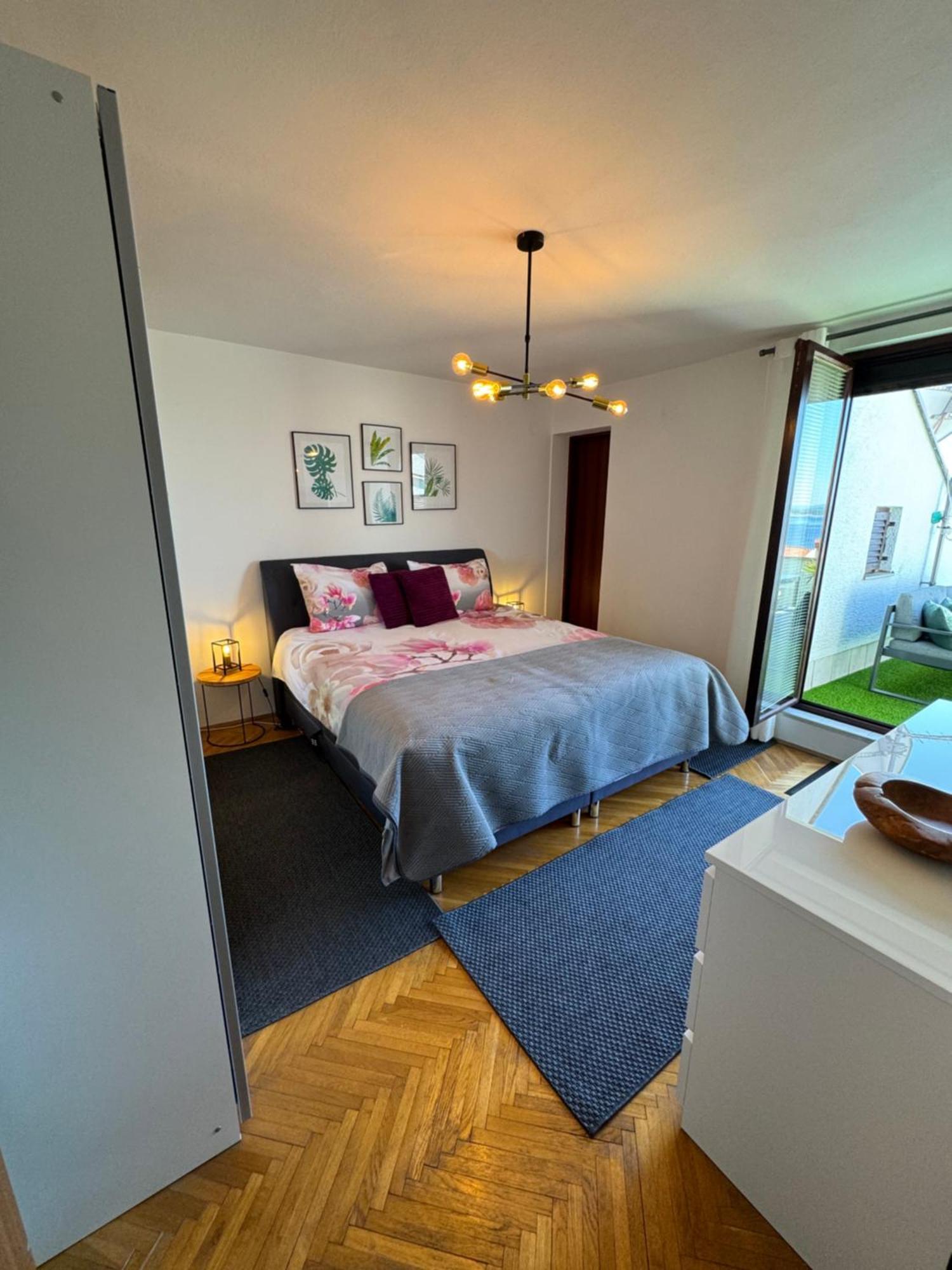 Penthouse Apartment ซริกเวนิซา ภายนอก รูปภาพ