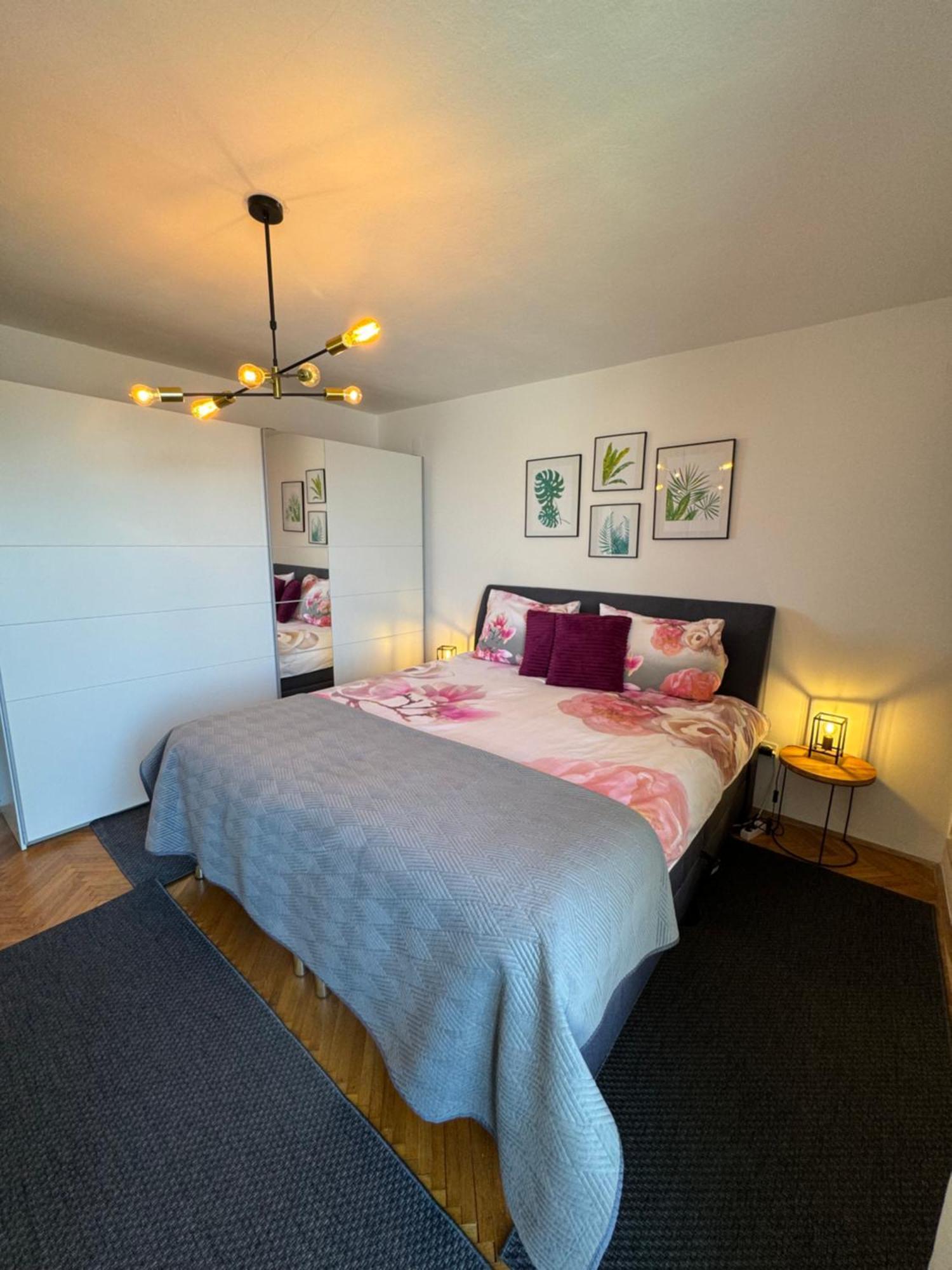 Penthouse Apartment ซริกเวนิซา ภายนอก รูปภาพ