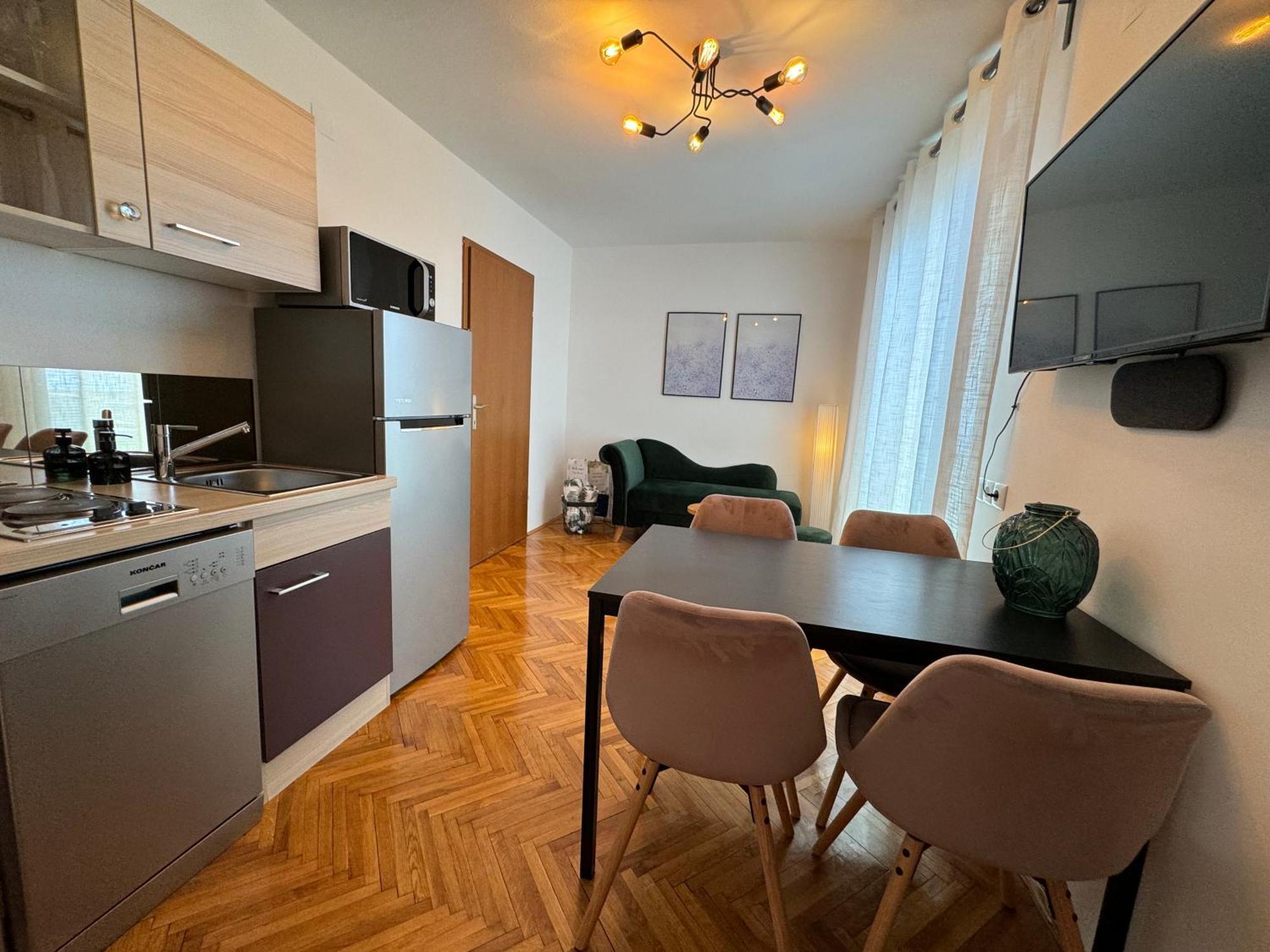 Penthouse Apartment ซริกเวนิซา ภายนอก รูปภาพ